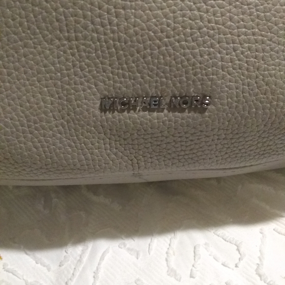 Michael Kors hobo handbag - Picture 12 of 15